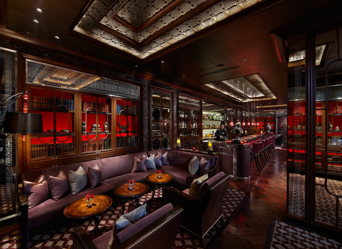 Mẫu bar club cổ điển