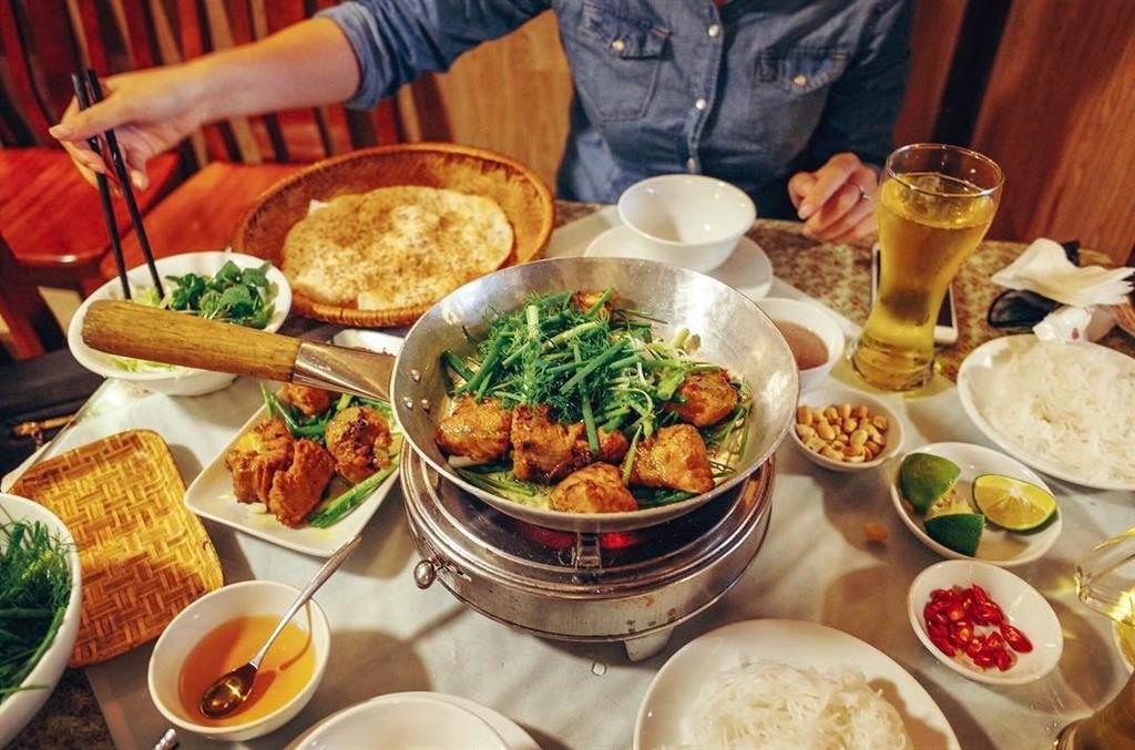 thiết kế nhà hàng chả cá