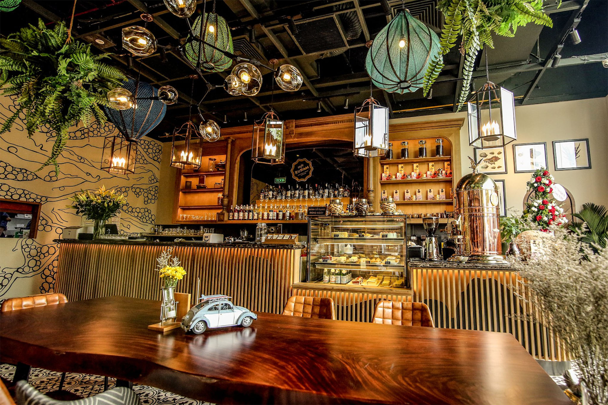 thiết kế nhà hàng runam bistro