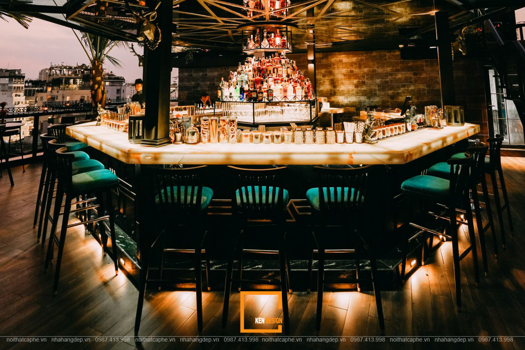 thiết kế nội thất quán bar rooftop