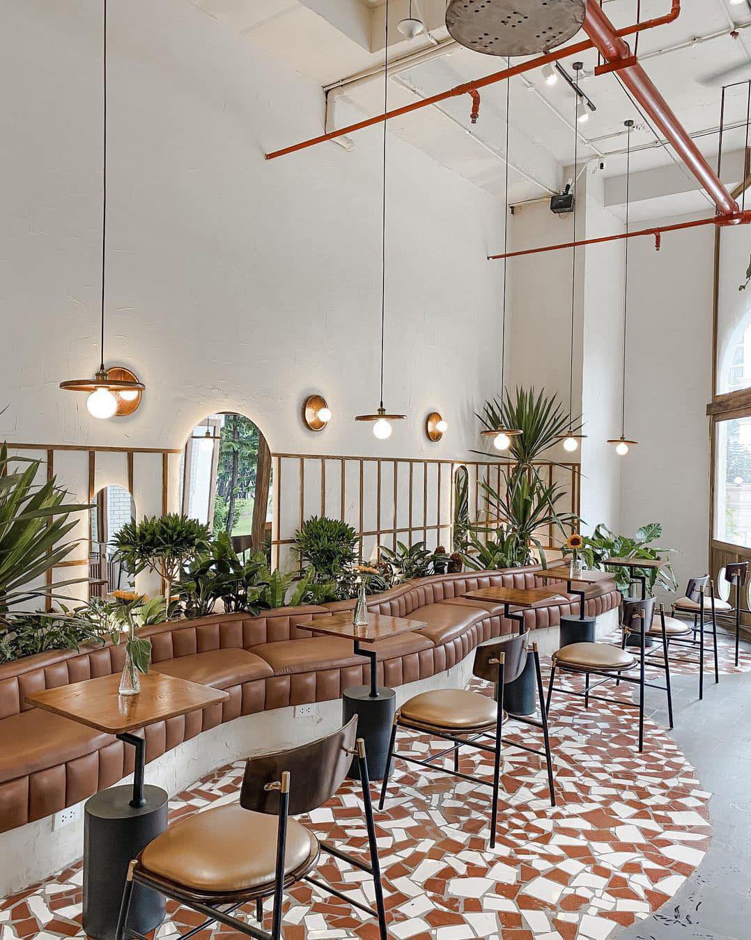 3. Mermon Coffee Royal City - Thiết kế hiện đại đậm chất "minimalism"